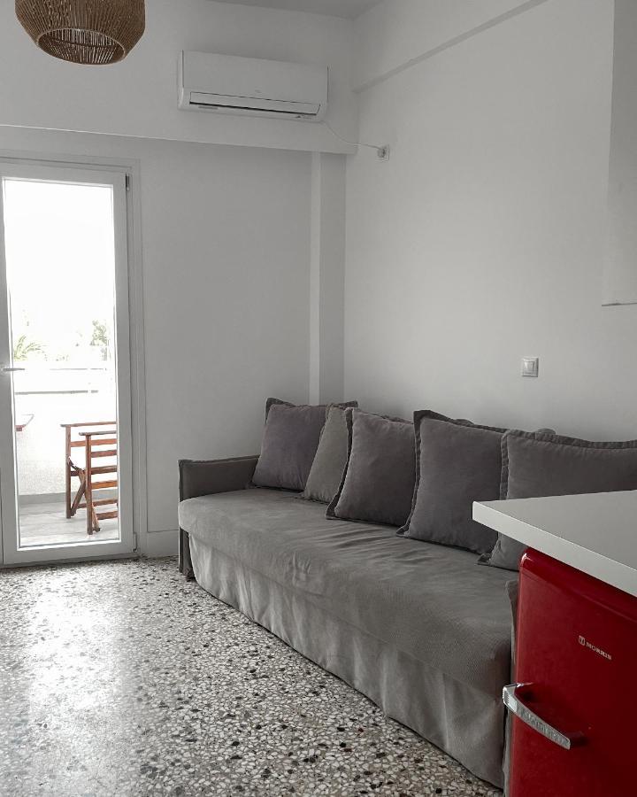 Tiki Beach Studios Néa Mákri Dış mekan fotoğraf