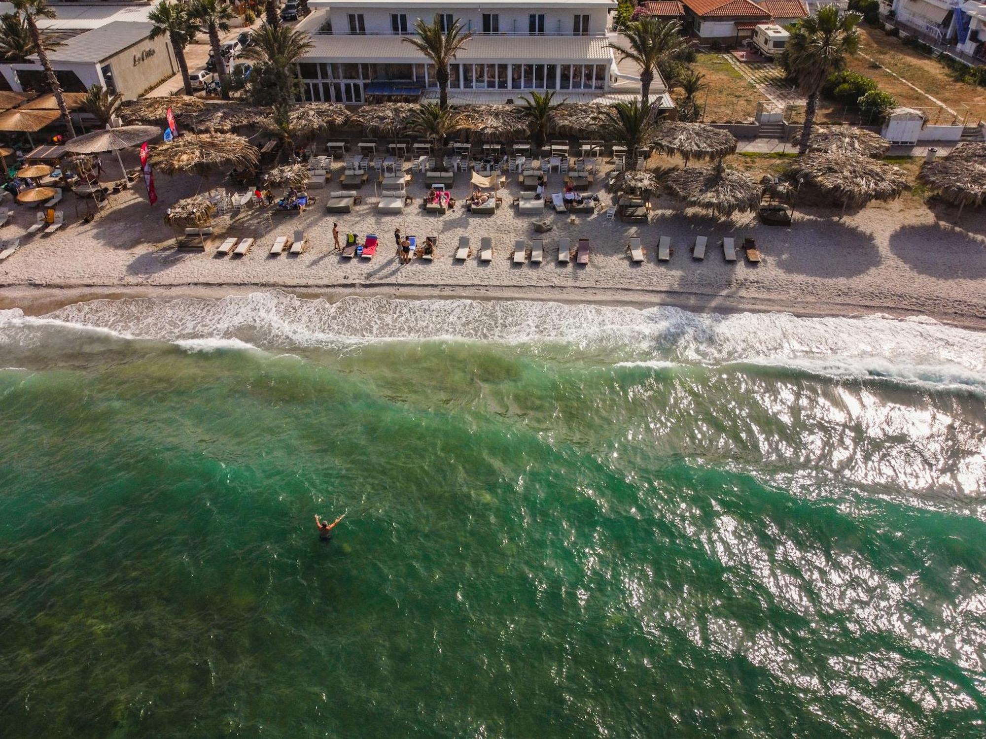 Tiki Beach Studios Néa Mákri Dış mekan fotoğraf